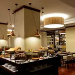 Starhotels Excelsior Hotel