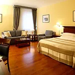 Starhotels Excelsior Hotel 4*