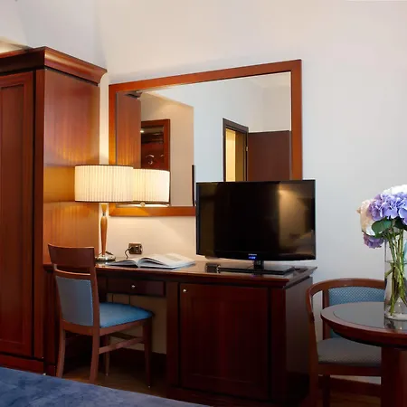 Starhotels Excelsior Hotel 4*