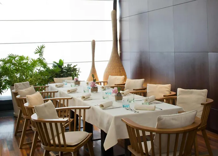 スターホテルズ エクセルシオール ホテル 4*