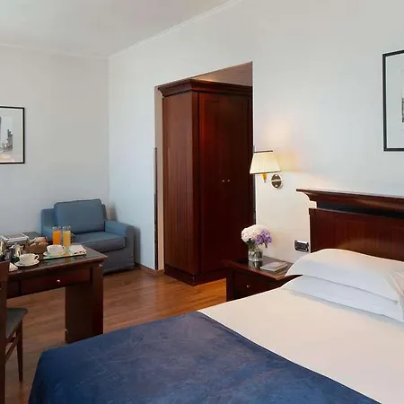 Starhotels Excelsior 4* Bologna