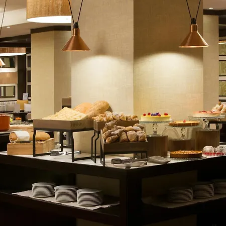 Starhotels Excelsior 4* Bologne