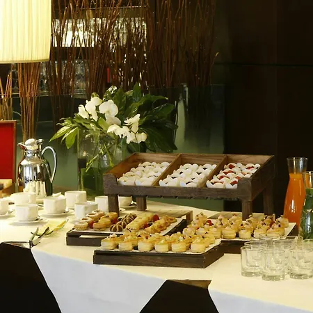 Starhotels Excelsior Hotel Bolonia