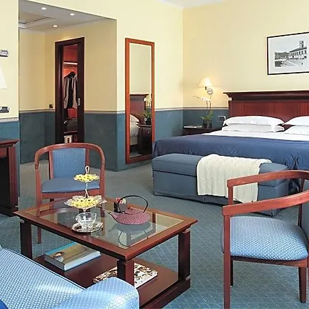 Hotel Starhotels Excelsior 4*