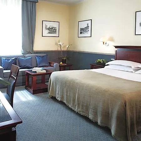 Starhotels Excelsior 4*