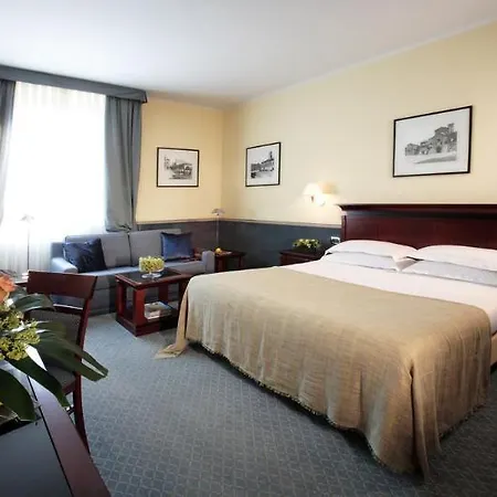 Hotel Starhotels Excelsior 4*