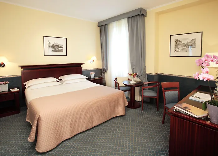 Starhotels Excelsior Hotel Bologne